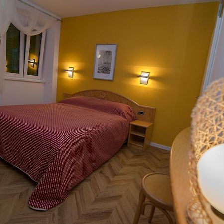 Bed&Breakfast Saturn Veli Losinj Exterior photo