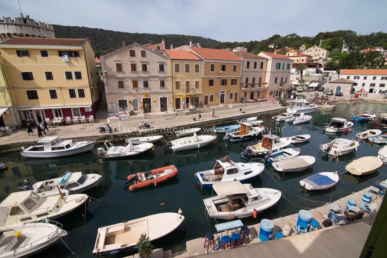 Bed&Breakfast Saturn Veli Losinj Exterior photo