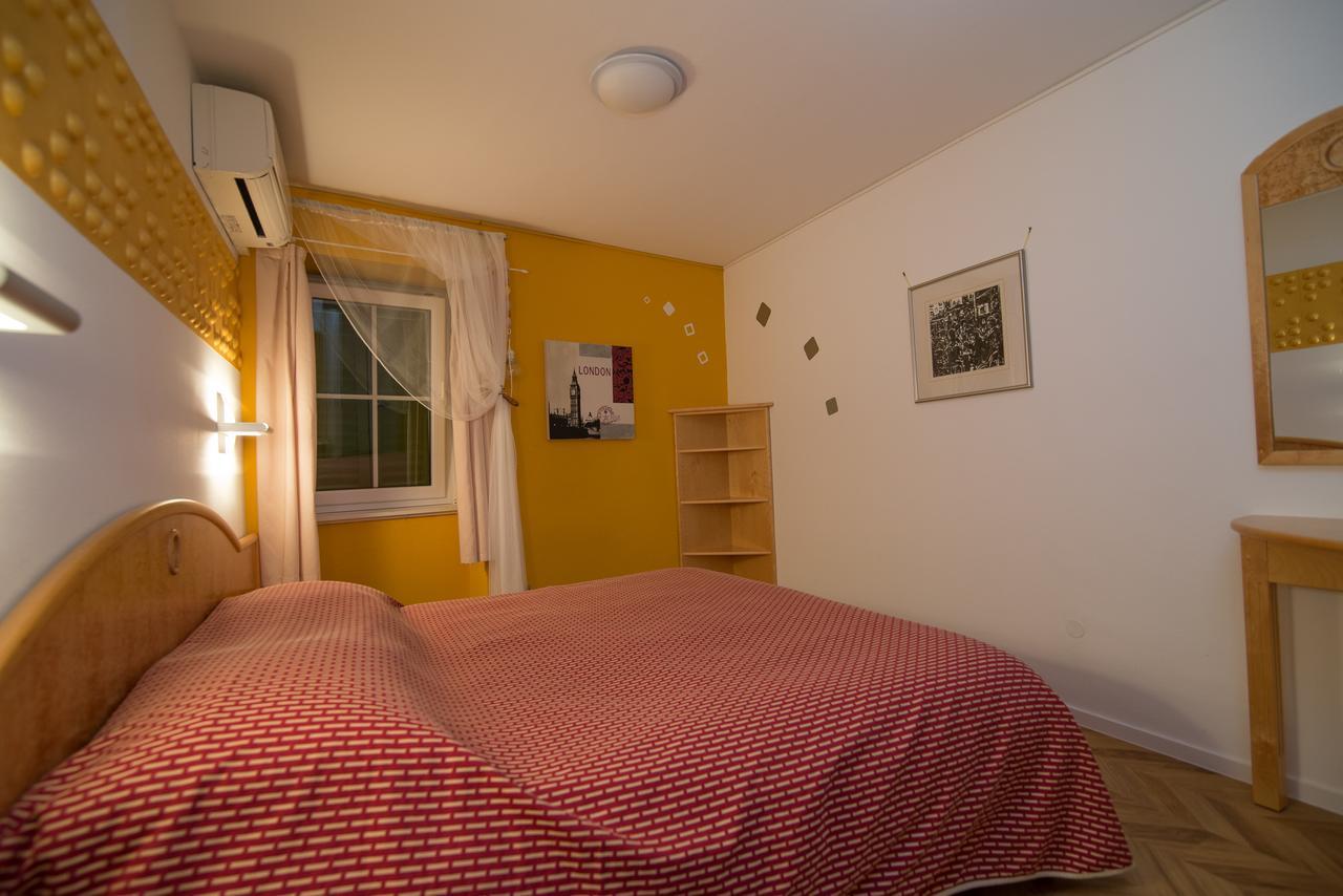 Bed&Breakfast Saturn Veli Losinj Exterior photo